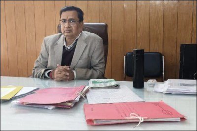 PHED के SE एप्पल iPhone की रिश्वत लेते रंगे हाथों गिरफ्तार, बिल पास करने के बदले मांगी थी रिश्वत 1 PHED के SE एप्पल iPhone की रिश्वत लेते रंगे हाथों गिरफ्तार, बिल पास करने के बदले मांगी थी रिश्वत | New India Times