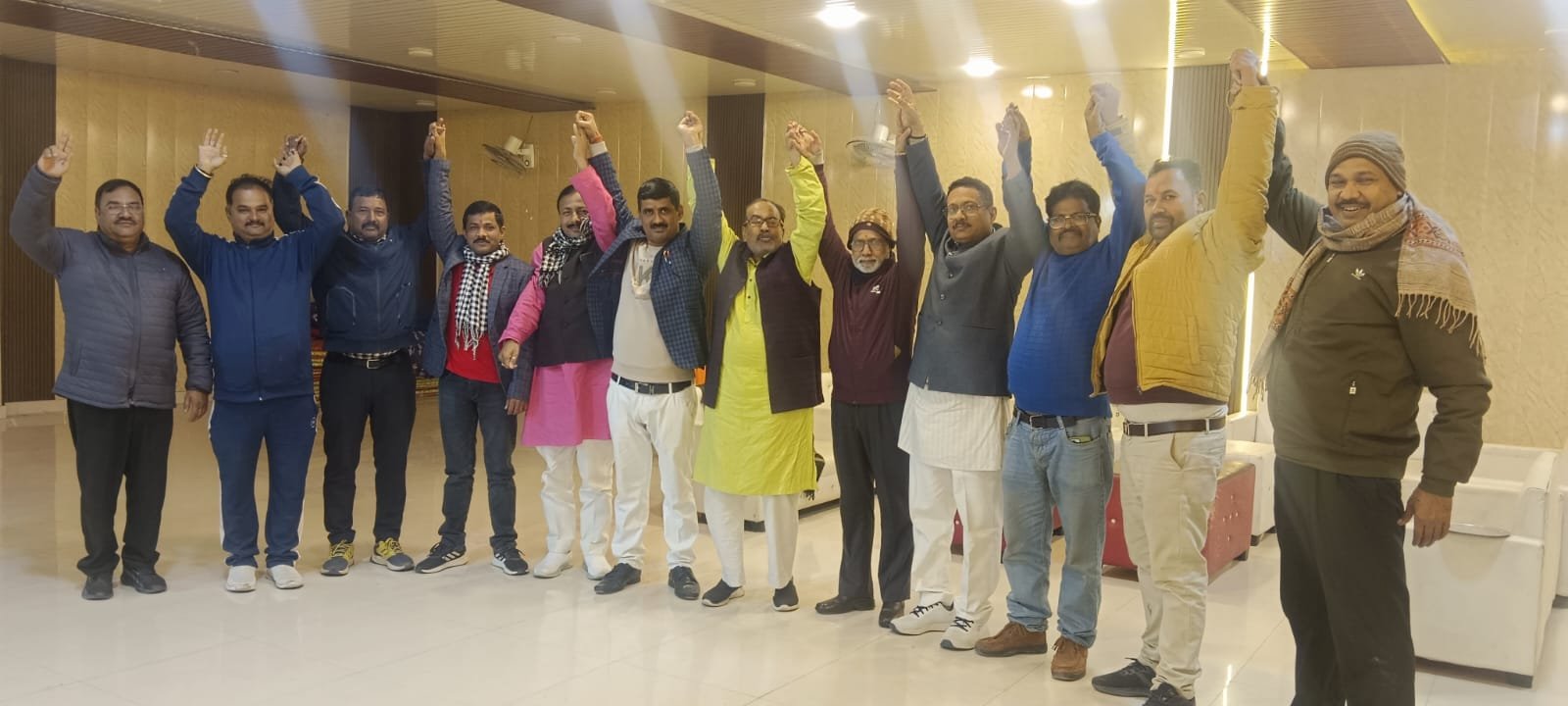 खिचड़ी भोज से लौटे कर्मचारी नेताओं ने बनाई आंदोलन की रणनीति, मांगें नहीं मानी तो होगा राष्ट्रव्यापी आंदोलन | New India Times