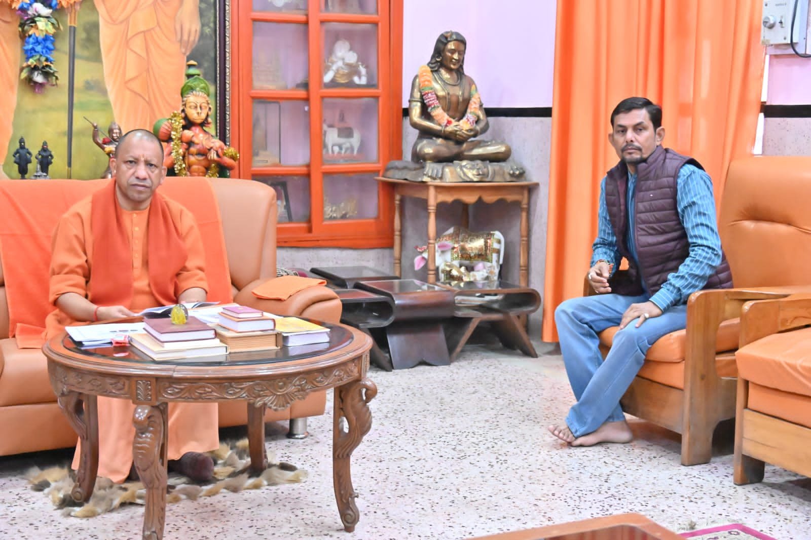 पीपीगंज क्षेत्र में राजकीय कन्या इंटर कॉलेज खोलने की मांग, मुख्यमंत्री को सौंपा गया मांग पत्र | New India Times