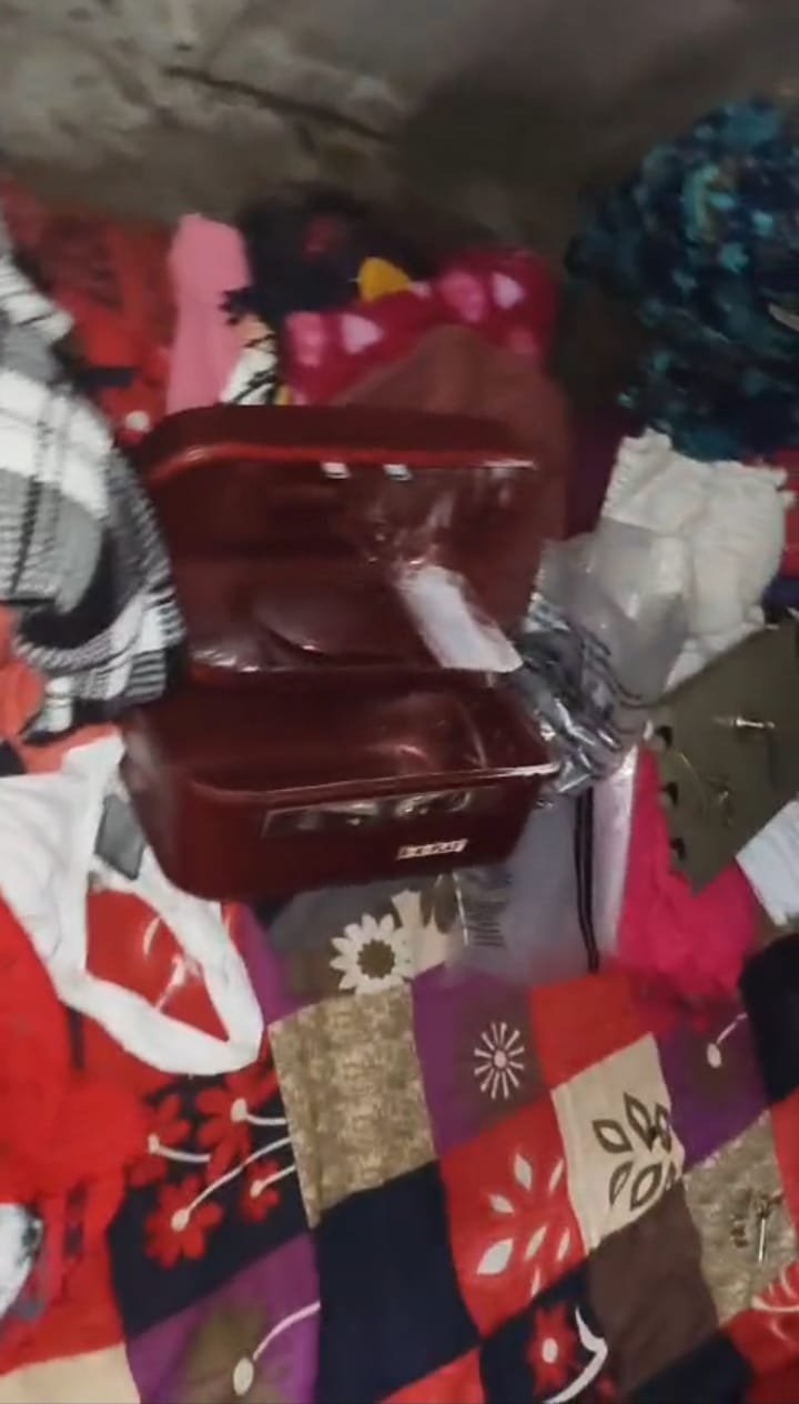 एक ही गांव में दो घरों में हुई बड़ी चोरी, लाखों के जेवरात व नकदी पर चोरों ने किया हाथ साफ़ | New India Times