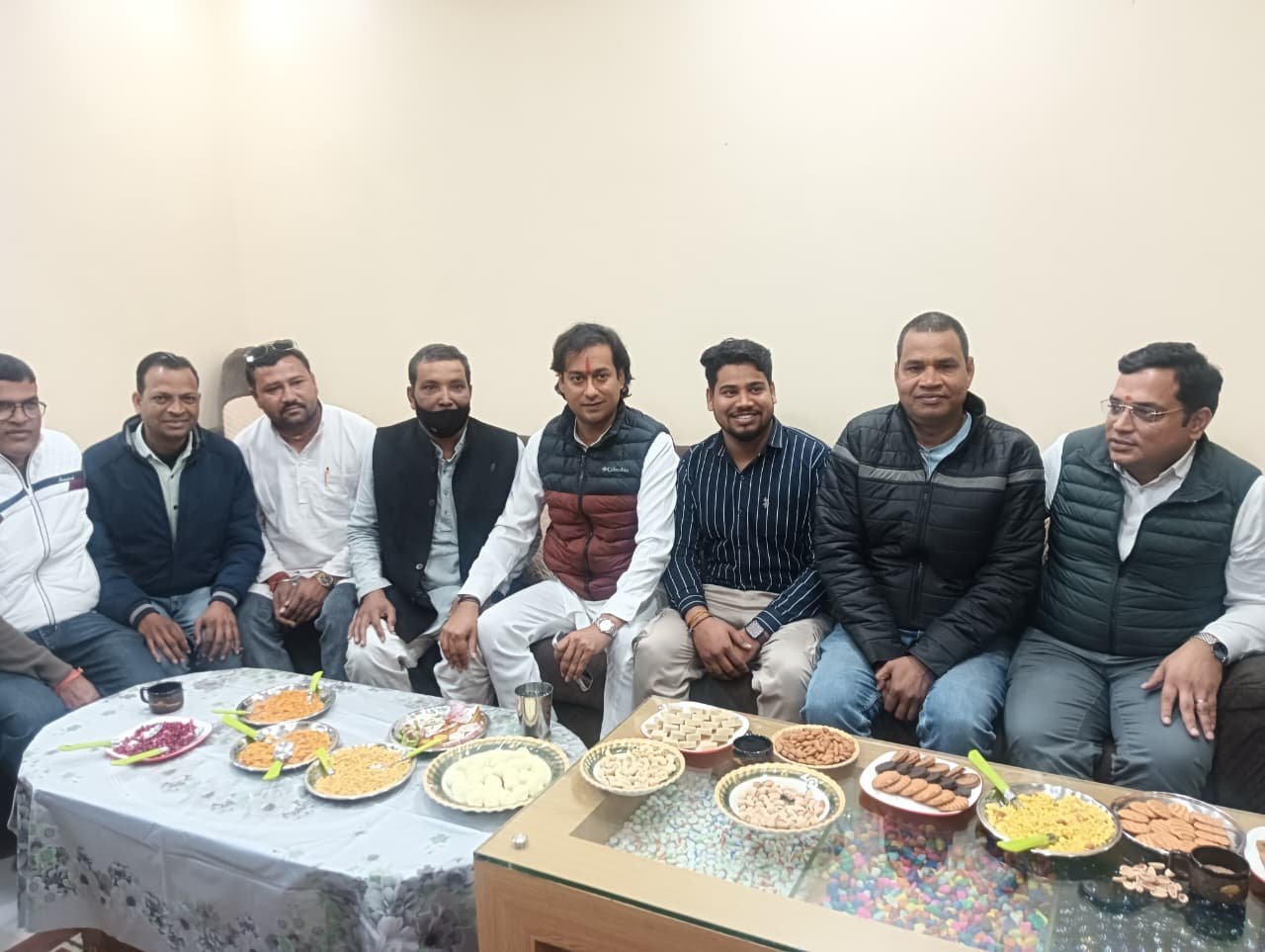 गणतंत्र दिवस पर जिला कांग्रेस अध्यक्ष जयवर्धन सिंह ने मंडल अध्यक्ष राकेश शिवहरे से की मुलाकात | New India Times