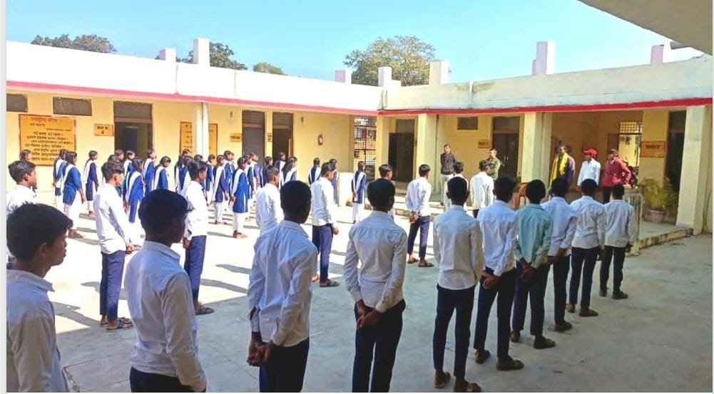 खबर का असर: छात्रों की शिकायत पर प्रभारी प्राचार्य पर कार्रवाई | New India Times