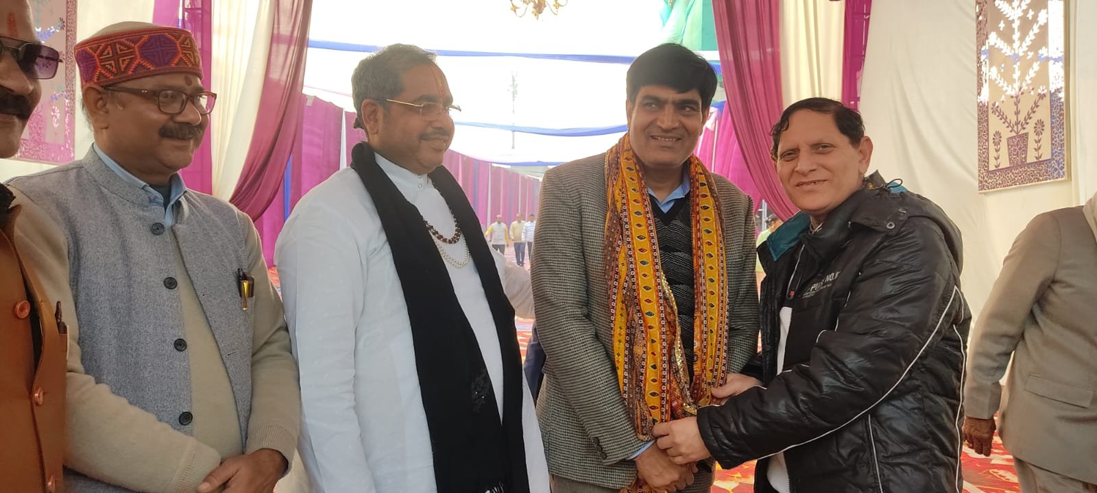 यूजीसी कानून पर छात्रों की आवाज बने डिप्टी मेयर मुकेश सारस्वत, ब्राह्मण समाज ने किया सम्मान | New India Times