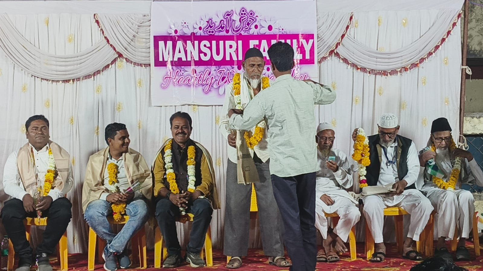 मुस्लिम मंसूरी पिंजारा वेलफेयर सोसाइटी के सम्मान समारोह में पत्रकार शकील खान मंसूरी का किया गया सम्मान | New India Times