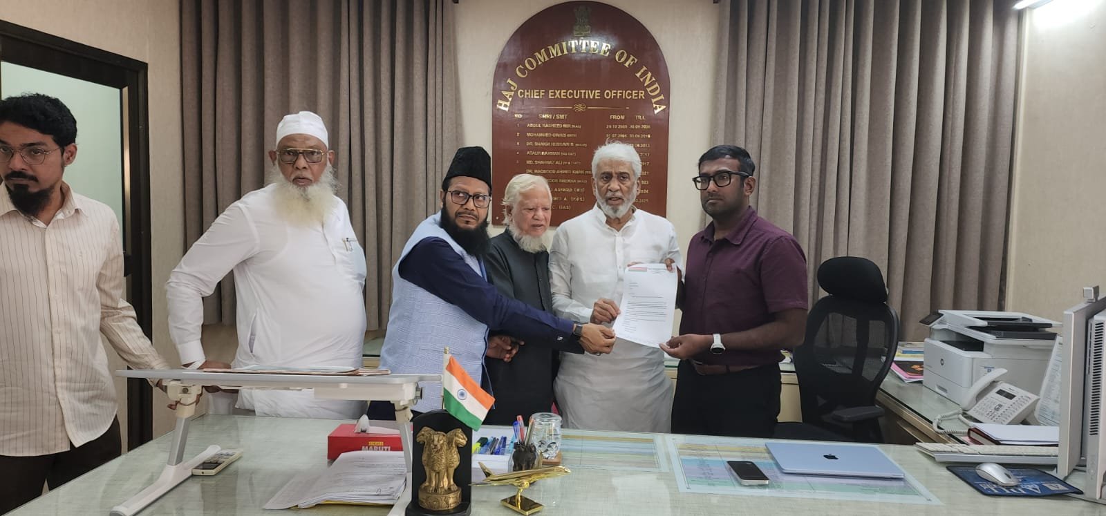 महाराष्ट्र राज्य हज कमेटी में गैर-मुस्लिम सीईओ की नियुक्ति पर आपत्ति, प्रतिनिधिमंडल ने हज कमेटी ऑफ इंडिया के सीईओ को सौंपा ज्ञापन | New India Times