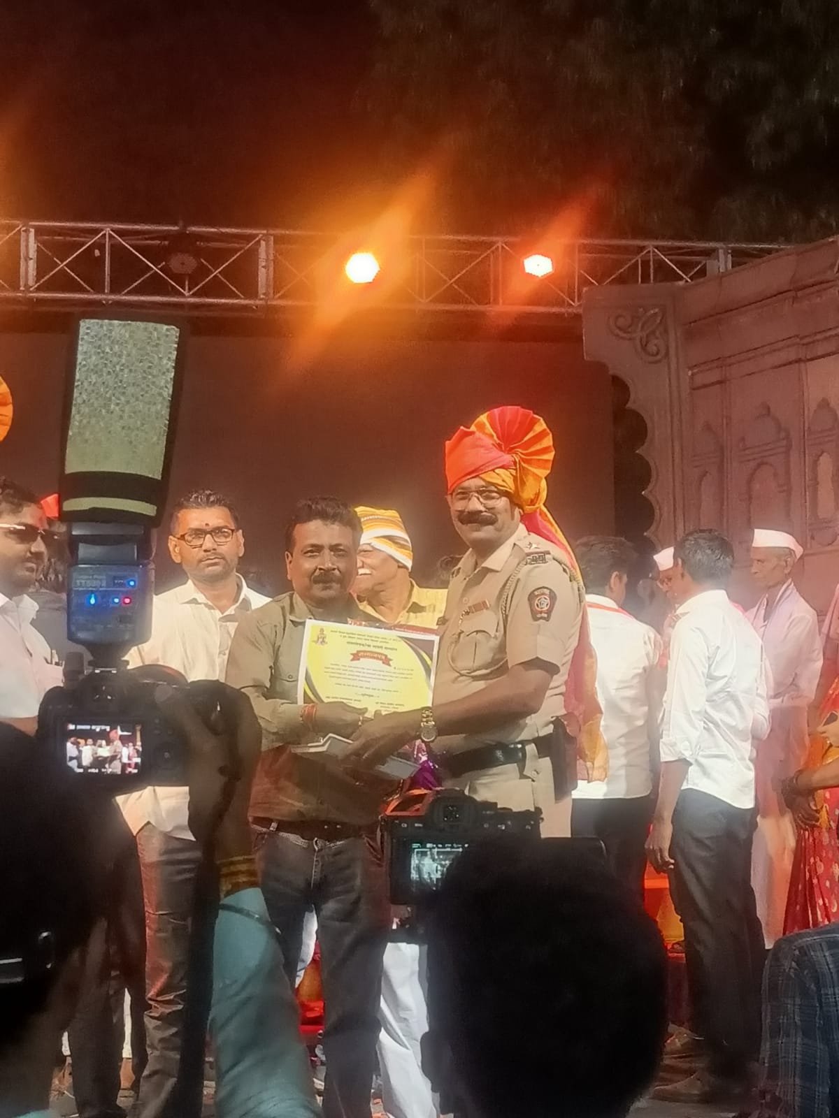 सहायक पुलिस उप निरीक्षक हिम्मत दांडी ‘अकोट भूषण पुरस्कार’ से सम्मानित | New India Times