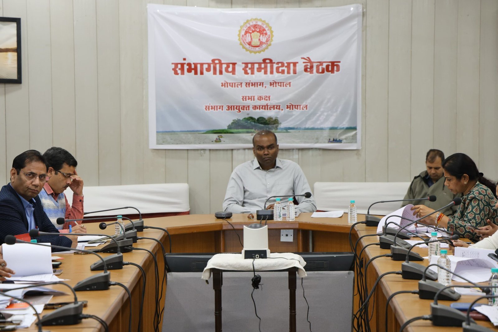 एक जिला–एक उत्पाद’ के तहत संभाग के सभी जिलों के उत्पादों की होगी ब्रांडिंग: संभागायुक्त संजीव सिंह | New India Times