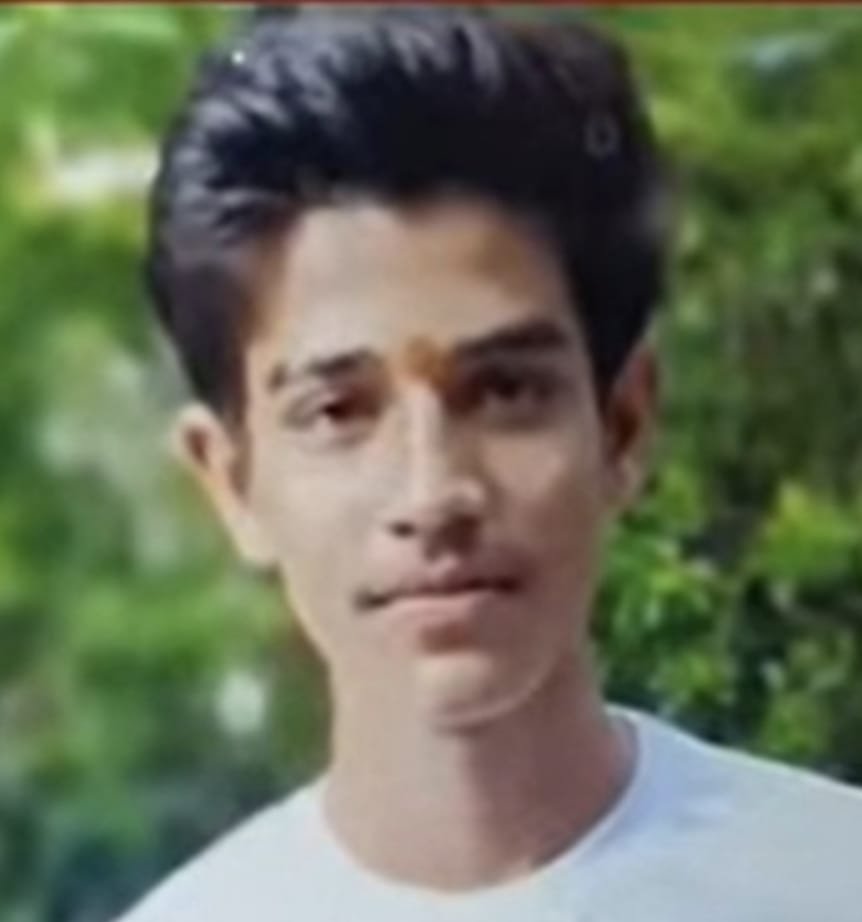 बहन की बर्थडे पार्टी के लिए समोसे लेने निकले 17 वर्षीय किशोर की सड़क हादसे में मौत, अज्ञात वाहन चालक फरार | New India Times