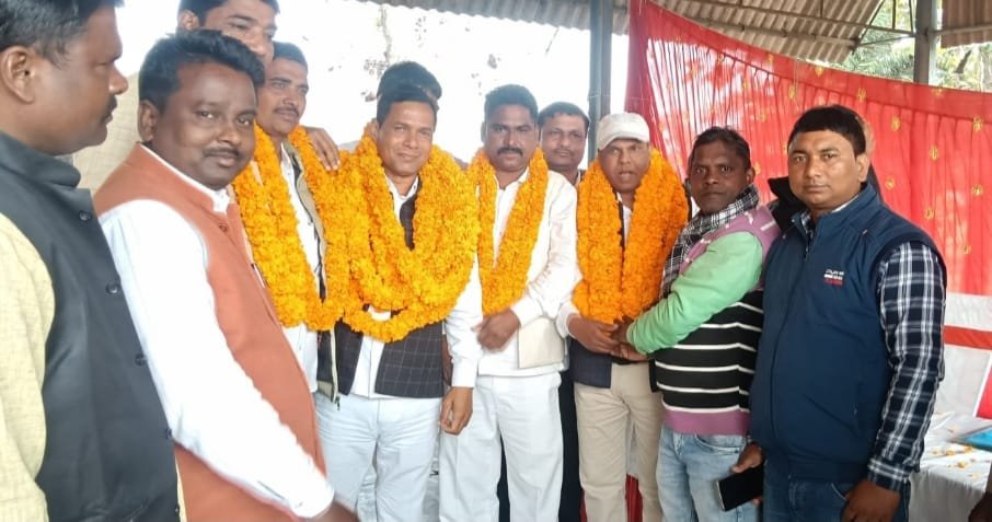 गोरखपुर में पंचायती राज ग्रामीण सफाई कर्मचारी संघ का द्विवार्षिक चुनाव सम्पन्न, रमेश कुमार भारती तीसरी बार बने जिला अध्यक्ष | New India Times