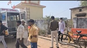 दमोह में दर्दनाक हादसा: टूटे पुल से बाइक गिरने पर तीन युवकों की मौत