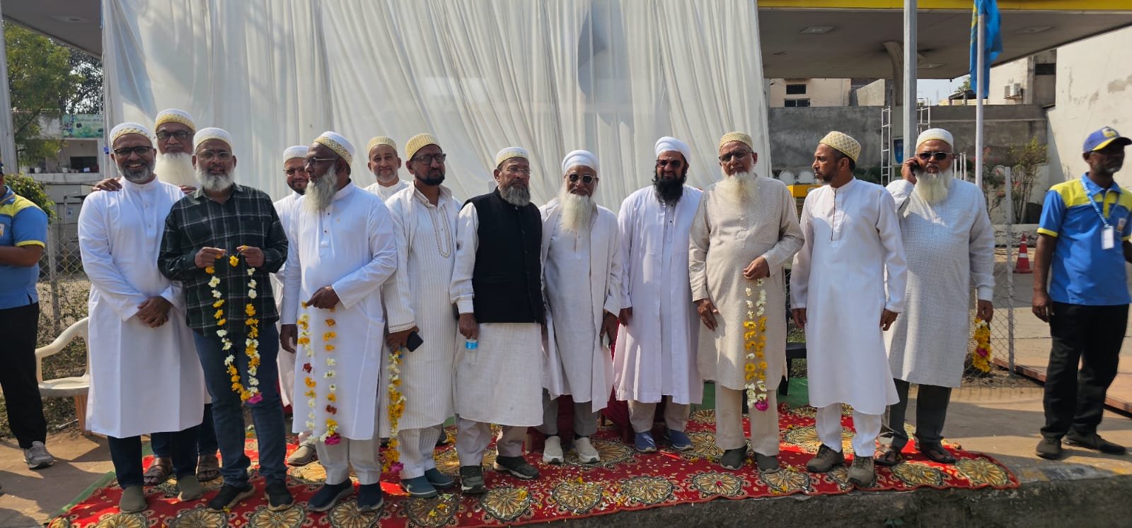 मुख्यमंत्री मोहन यादव के बुरहानपुर आगमन पर बोहरा समाज ने किया आत्मीय स्वागत, पुष्पवर्षा कर किया अभिनंदन | New India Times