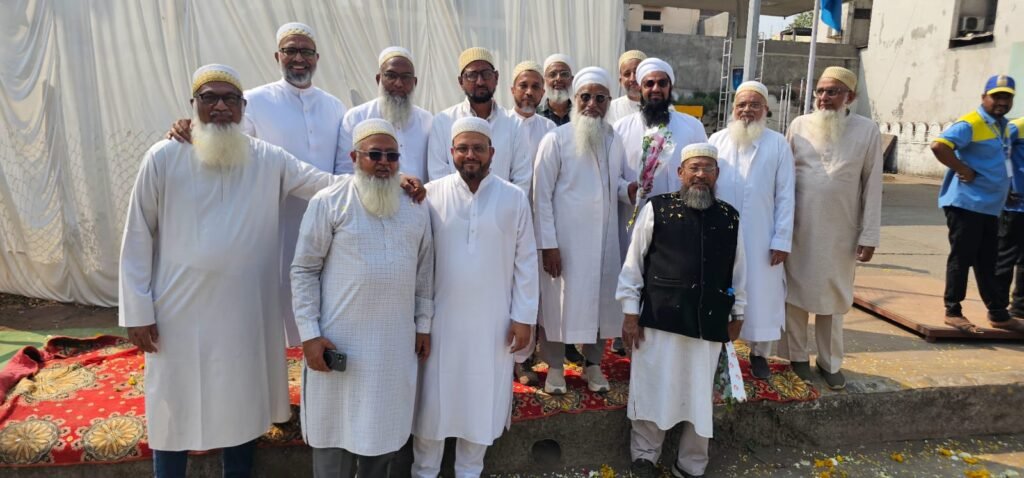 मुख्यमंत्री मोहन यादव के बुरहानपुर आगमन पर बोहरा समाज ने किया आत्मीय स्वागत, पुष्पवर्षा कर किया अभिनंदन | New India Times