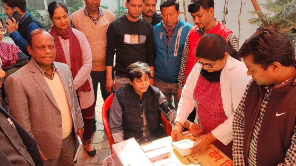 नगर पालिका में सफाई मित्रों व कर्मचारियों के लिए विशेष स्वास्थ्य शिविर, 271 लोगों की ओपीडी 3 नगर पालिका में सफाई मित्रों व कर्मचारियों के लिए विशेष स्वास्थ्य शिविर, 271 लोगों की ओपीडी | New India Times