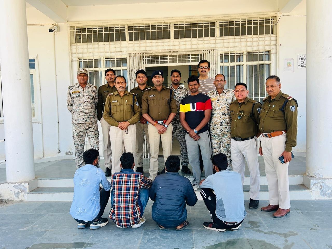 भिंड में अंधे कत्ल का खुलासा, महिला की हत्या मामले में चार आरोपी गिरफ्तार 1 भिंड में अंधे कत्ल का खुलासा, महिला की हत्या मामले में चार आरोपी गिरफ्तार | New India Times