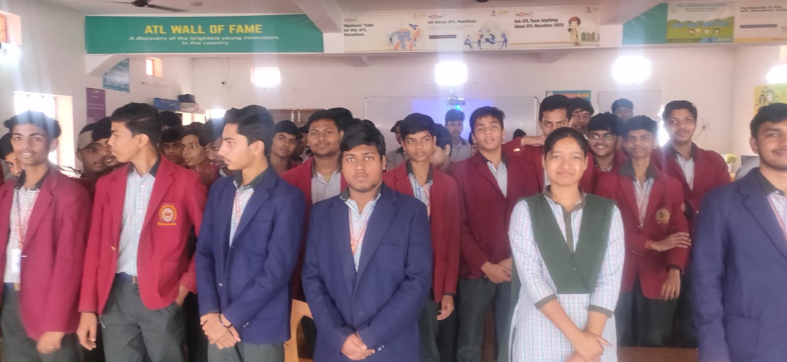 अटल टिंकरिंग लैब में एआई सम्मिट का लाइव प्रसारण, छात्रों में दिखा तकनीक के प्रति उत्साह | New India Times