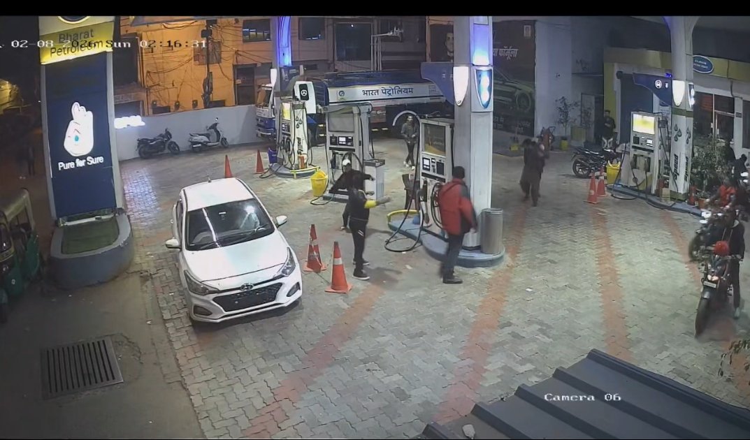 पेट्रोल पंप पर हिंसक वारदात के बाद भी कार्रवाई शून्य, आरोपी अब भी पुलिस की पकड़ से बाहर | New India Times