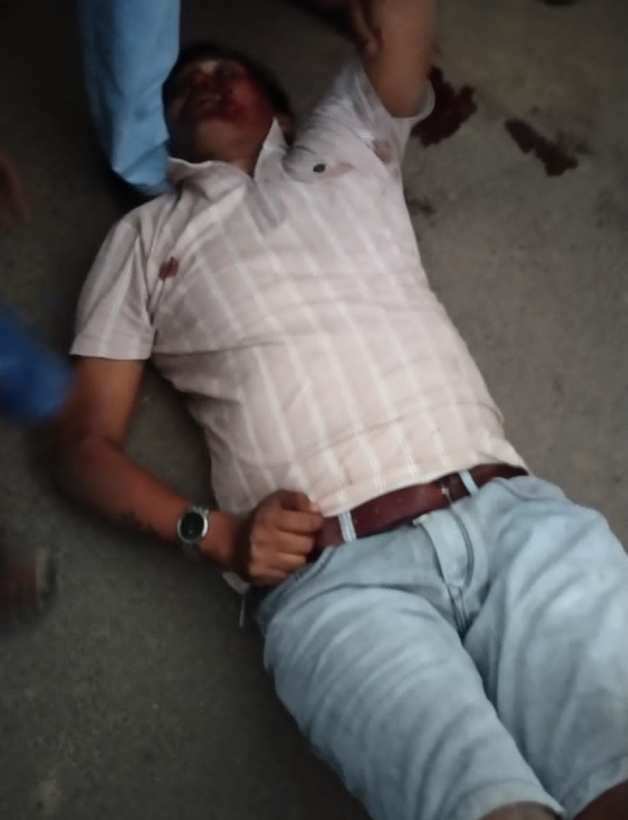 दबोह में युवक की गोली मारकर हत्या, इलाके में फैली सनसनी 1 दबोह में युवक की गोली मारकर हत्या, इलाके में फैली सनसनी | New India Times