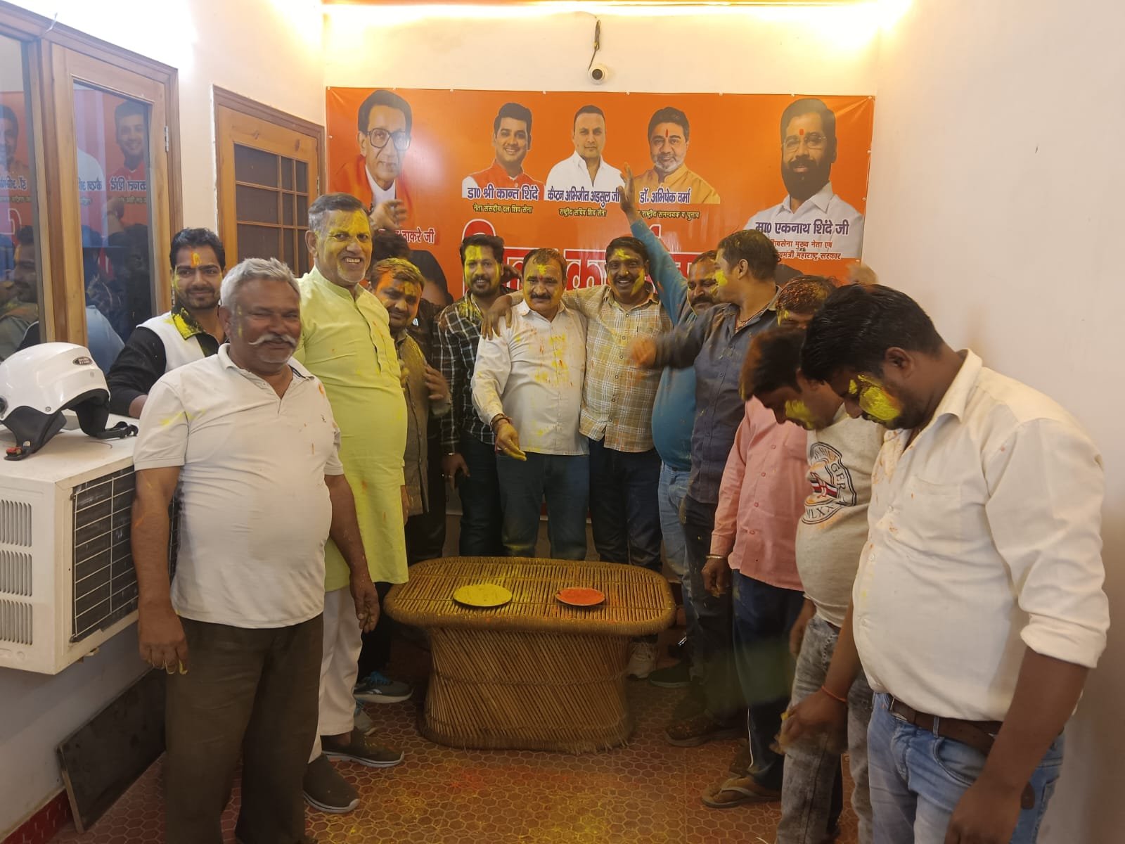 शिवसेना (शिंदे गुट) ने जिला कार्यालय पर धूमधाम से मनाया होली मिलन समारोह | New India Times