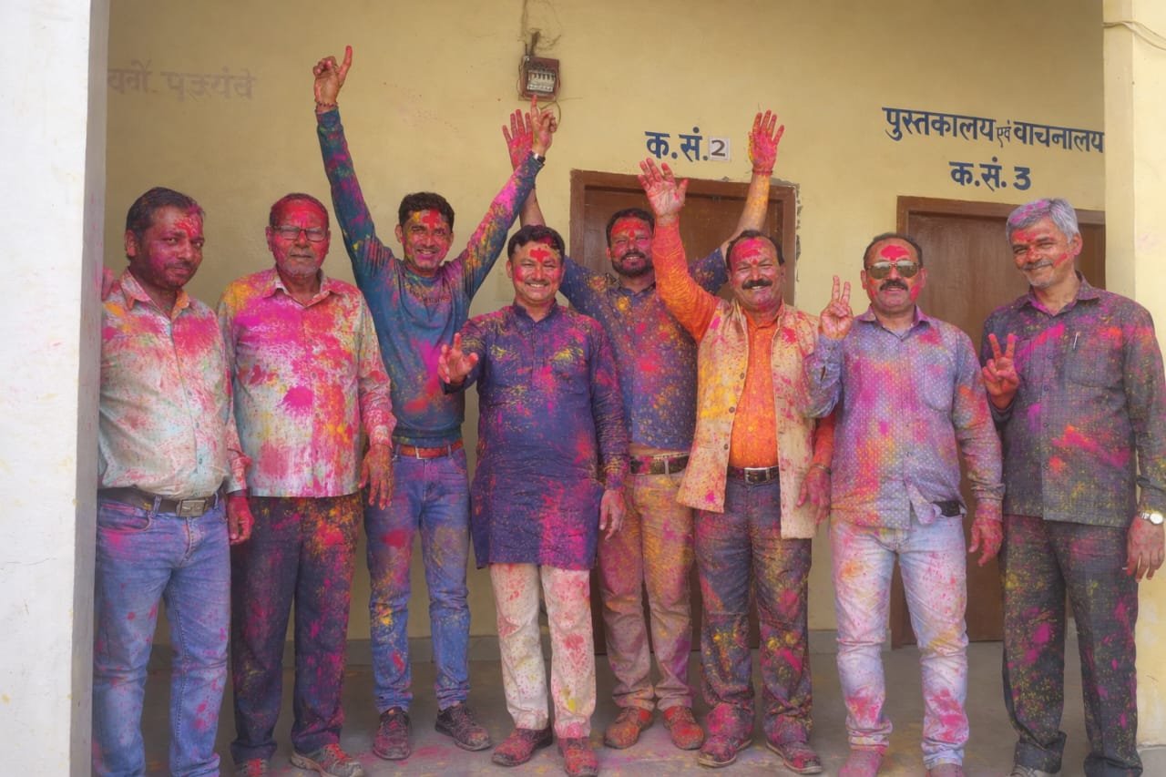 होली मतभेद मिटाकर गले मिलने का पर्व: इंडियन जर्नलिस्ट एसोसिएशन का होली मिलन समारोह संपन्न 1 होली मतभेद मिटाकर गले मिलने का पर्व: इंडियन जर्नलिस्ट एसोसिएशन का होली मिलन समारोह संपन्न | New India Times