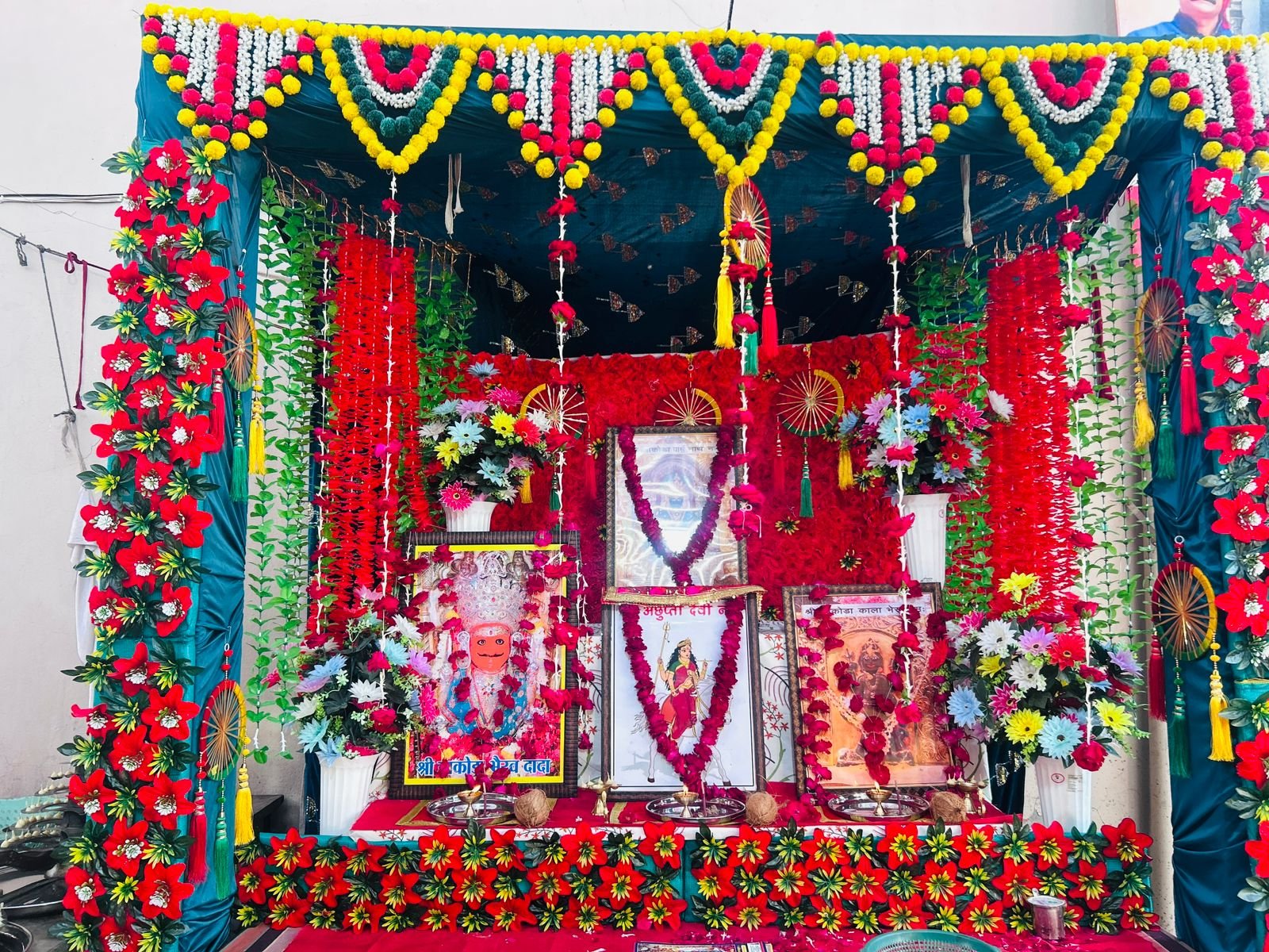 श्री नाकोड़ा पार्श्व भैरव पूर्णिमा महोत्सव श्रद्धा और भक्ति के साथ संपन्न, महाआरती में उमड़ा जनसैलाब | New India Times