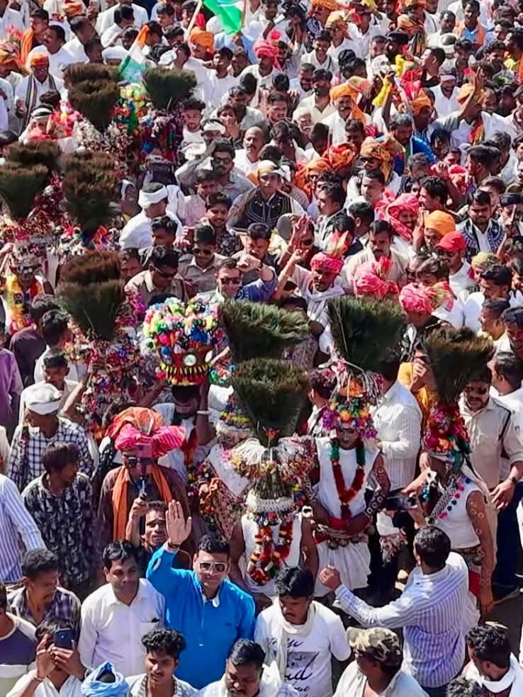 झाबुआ के भगोरिया हाट में उमड़ा जनसैलाब, पारंपरिक रंग में रंगा आदिवासी अंचल 5 झाबुआ के भगोरिया हाट में उमड़ा जनसैलाब, पारंपरिक रंग में रंगा आदिवासी अंचल | New India Times