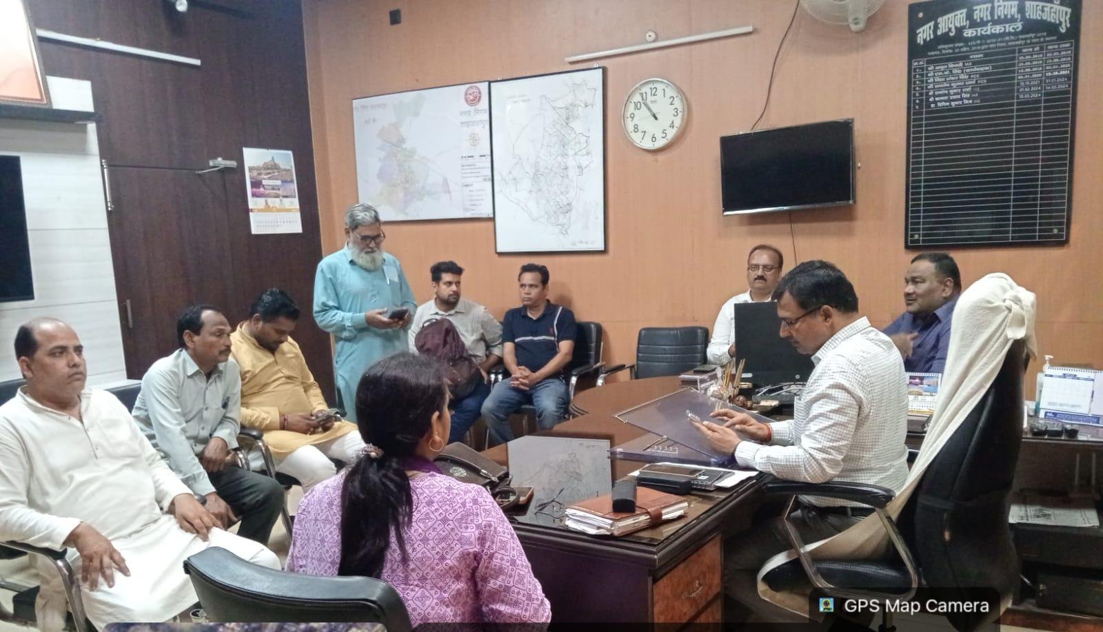 जनसुनवाई दिवस पर नगर आयुक्त ने सुनीं समस्याएं, दो शिकायतों का मौके पर ही निस्तारण | New India Times