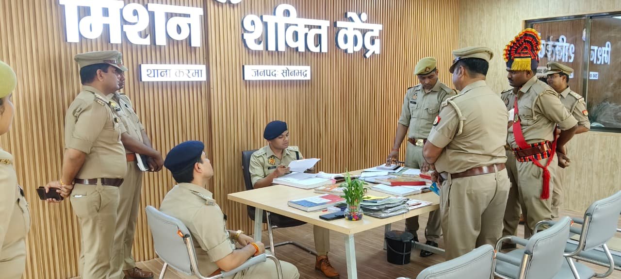 पुलिस अधीक्षक अभिषेक वर्मा ने किया थाना करमा का वार्षिक निरीक्षण, महिला सुरक्षा व साइबर अपराधों पर दिए सख्त निर्देश | New India Times