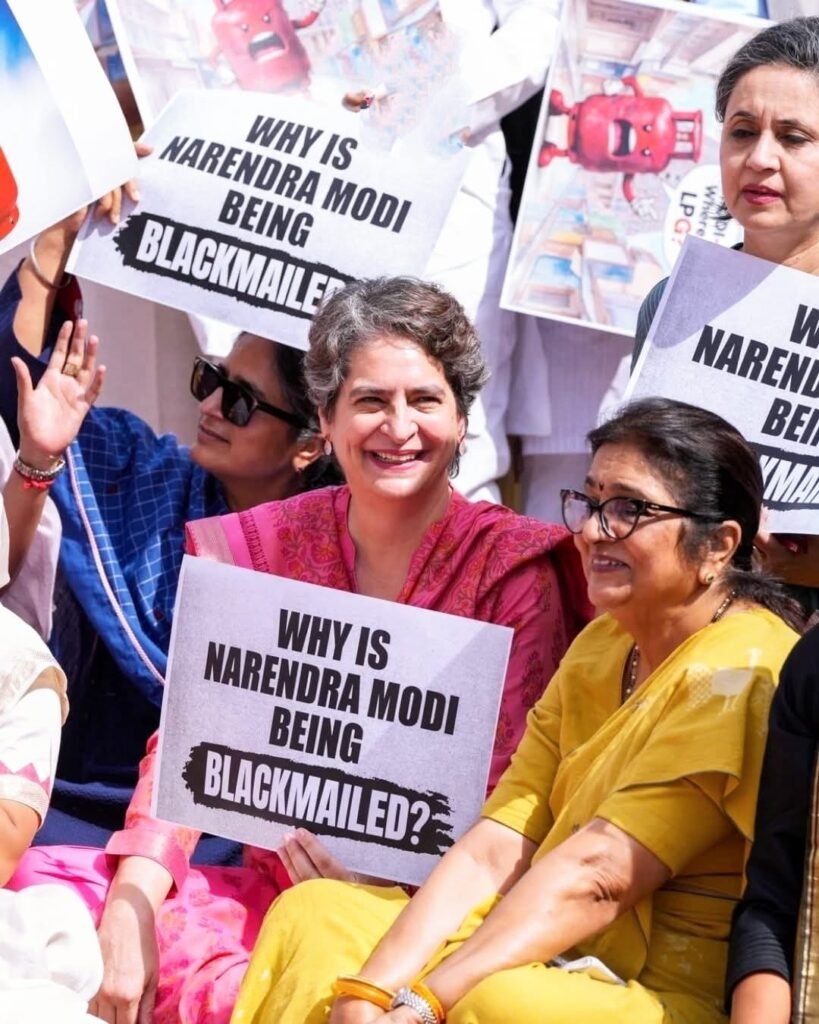 कौन पी रहा है केरोसिन ? 1200 में बिक रहा LPG | New India Times