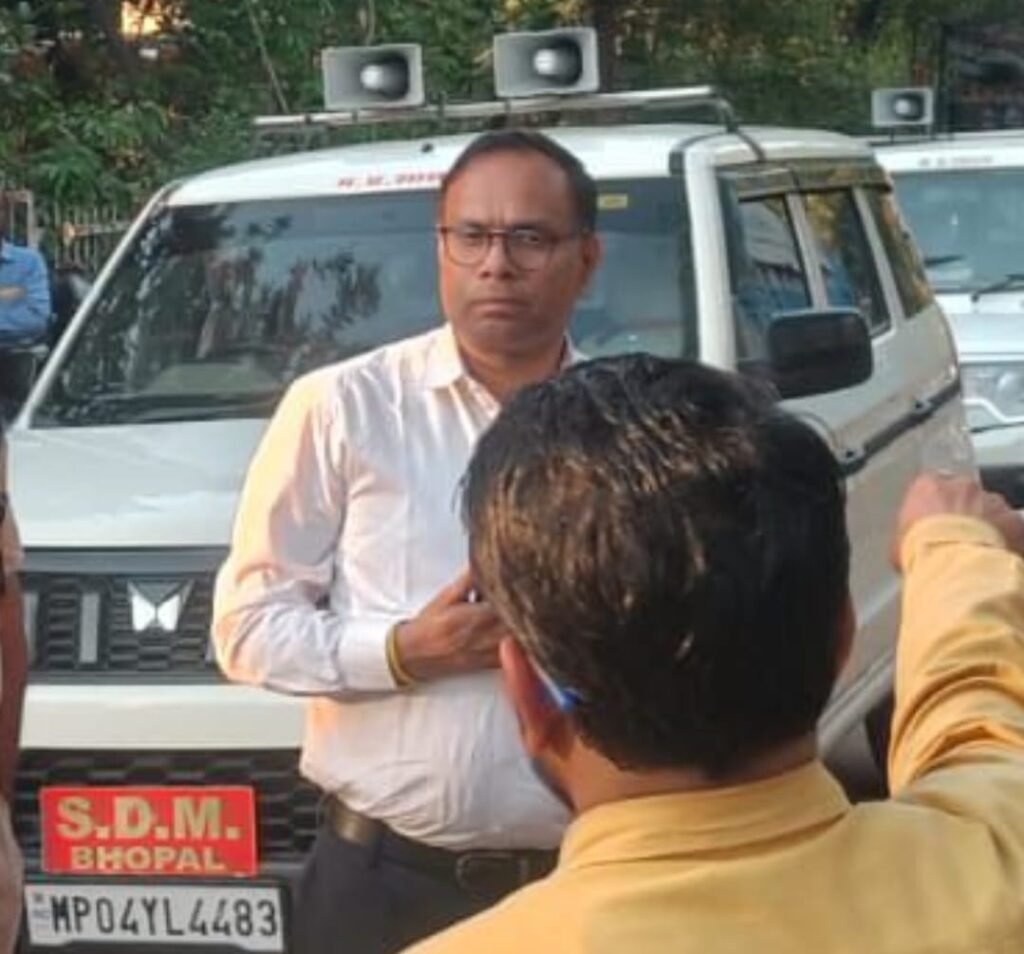 भोपाल में ममता गैस एजेंसी पर प्रशासन की छापेमारी, अवैध सिलेंडर भंडारण के आरोप में कई सिलेंडर जब्त | New India Times