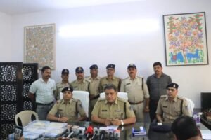 सेल्समैन से 2.53 लाख की लूट करने वाले 5 आरोपी गिरफ्तार, पुलिस ने नगदी और वाहन बरामद किए