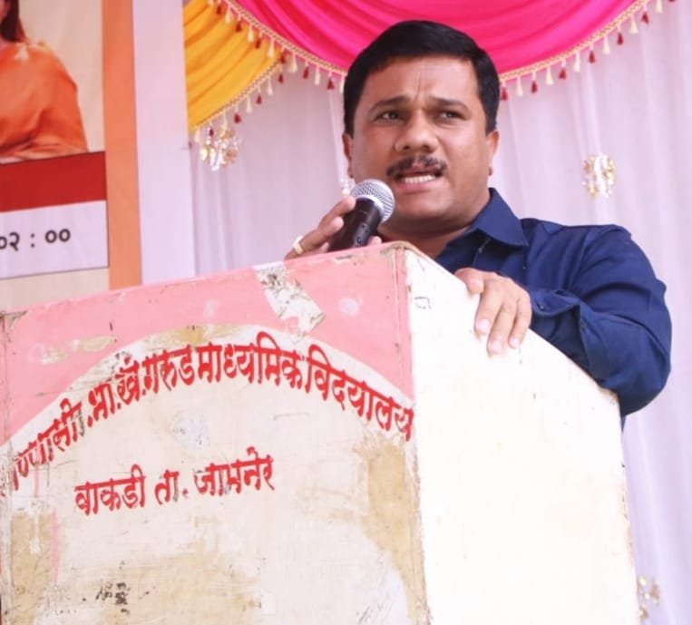 महा-राजस्व से हो रहे जनता के काम : कानून व्यवस्था के लिए भी चले कोई अभियान 4 महा-राजस्व से हो रहे जनता के काम : कानून व्यवस्था के लिए भी चले कोई अभियान | New India Times