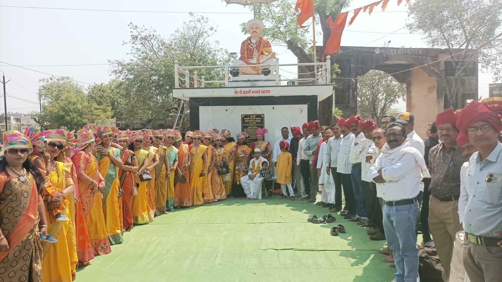 पांढुर्णा में मां कर्मा जयंती पर तेली समाज की भव्य बाइक रैली, प्रतिमा स्थापना की ऐतिहासिक घोषणा 1 पांढुर्णा में मां कर्मा जयंती पर तेली समाज की भव्य बाइक रैली, प्रतिमा स्थापना की ऐतिहासिक घोषणा | New India Times