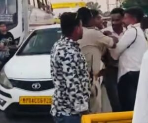 टारगेट के दबाव में ट्रैफिक चालान? भोपाल में पुलिस के व्यवहार पर उठे सवाल