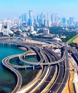 सीएम की ट्रिलियन ट्रिंग ट्रिंग: बंद पड़े प्रोजेक्ट से परेशान हैं मुंबईकर