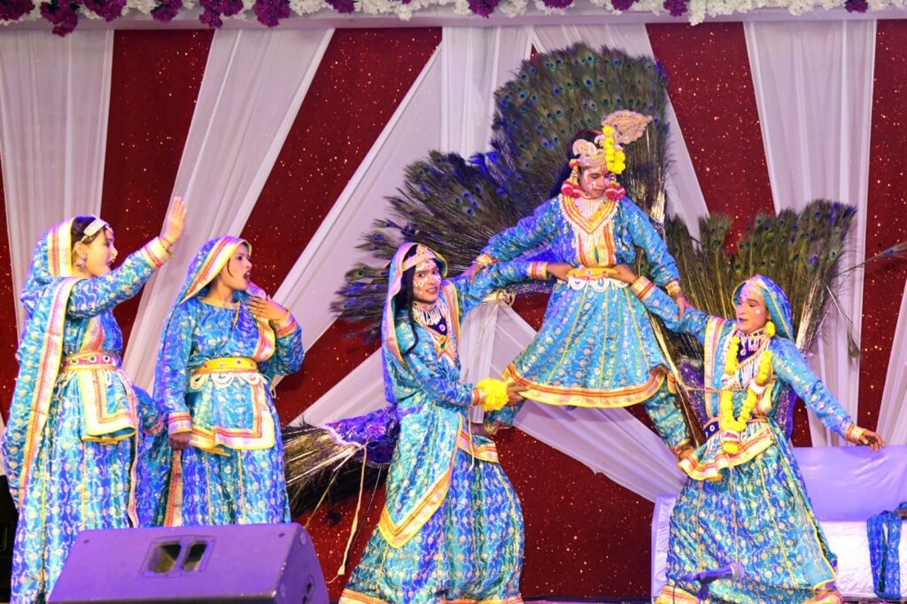 मेघनगर फुटतालाब में रासलीलाओं से सजी हनुमान जयंती महोत्सव की शुरुआत, आज मोंटी नटराजन प्रस्तुत करेंगे फूलों की होली 5 मेघनगर फुटतालाब में रासलीलाओं से सजी हनुमान जयंती महोत्सव की शुरुआत, आज मोंटी नटराजन प्रस्तुत करेंगे फूलों की होली | New India Times