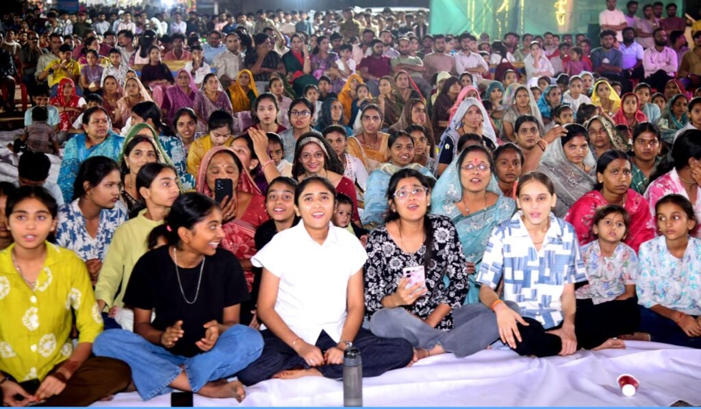 इंडियन आइडल फेम अरुणिता कांजीलाल के भजनों में झूमे हजारों श्रद्धालु, 1 अप्रैल को गोकुल शर्मा देंगे प्रस्तुति 3 इंडियन आइडल फेम अरुणिता कांजीलाल के भजनों में झूमे हजारों श्रद्धालु, 1 अप्रैल को गोकुल शर्मा देंगे प्रस्तुति | New India Times