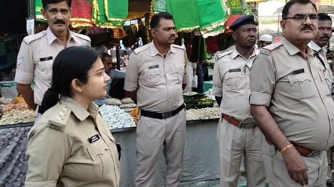 मुकुंदपुर में हजरत शाह ताजुल औलिया का 798वां उर्स, आज होगा दूसरा कुल; कव्वाली का जंगी मुकाबला | New India Times