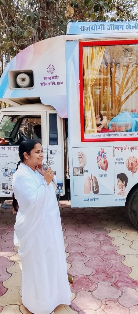 ब्रह्माकुमारीज का नशा मुक्त भारत अभियान, युवाओं को दिलाई नशा छोड़ने की शपथ | New India Times