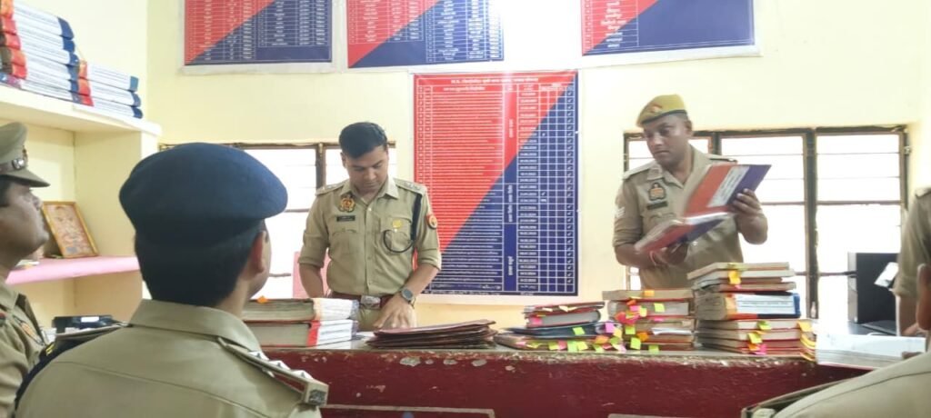 पुलिस अधीक्षक अभिषेक वर्मा ने किया थाना करमा का वार्षिक निरीक्षण, महिला सुरक्षा व साइबर अपराधों पर दिए सख्त निर्देश | New India Times