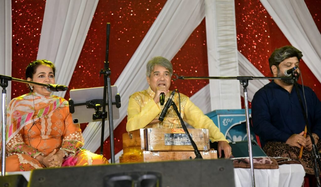 फुट तालाब में श्री हनुमान जयंती महोत्सव का ऐतिहासिक समापन, पद्मश्री सुरेश वाडेकर की भजन संध्या ने बांधा समां | New India Times