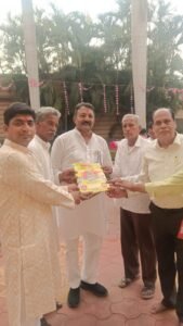 जैन समाज के प्रतिष्ठा महोत्सव हेतु मंत्री चैतन्य काश्यप को आमंत्रण, 22 से 26 अप्रैल तक होगा भव्य आयोजन