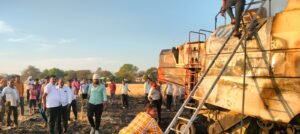 देवरी क्षेत्र में एक दिन में 7 जगह भीषण आग, गेहूं की फसल जलकर खाक, 2 हार्वेस्टर भी हुए जलकर नष्ट