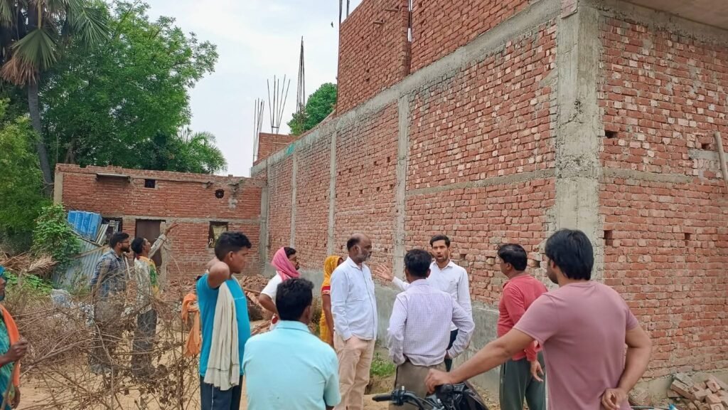 चुनार में आंधी का कहर: दीवार गिरने से मलबे में दबकर महिला की मौत, एक गंभीर रूप से घायल | New India Times