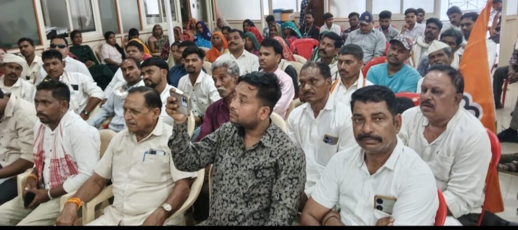 झाबुआ में इंदिरा ज्योति यात्रा का कांग्रेस कार्यकर्ताओं ने किया भव्य स्वागत, गांधी प्रतिमा पर किया माल्यार्पण | New India Times