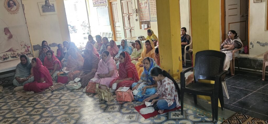 मेघनगर में नवकार दिवस पर सामूहिक जाप, विश्व शांति के लिए की गई प्रार्थना 2 मेघनगर में नवकार दिवस पर सामूहिक जाप, विश्व शांति के लिए की गई प्रार्थना | New India Times