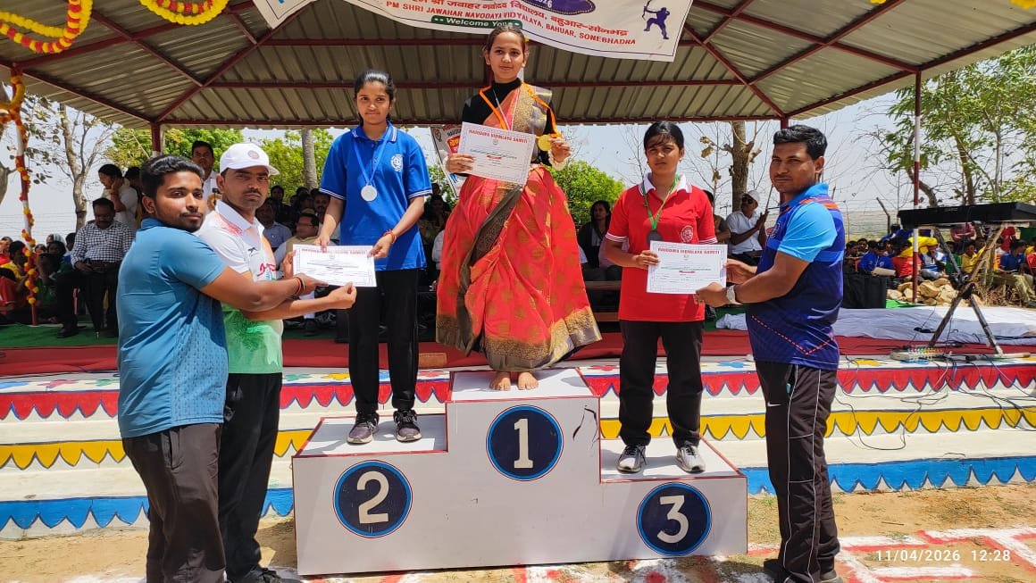 सोनभद्र की बेटी ने तीरंदाजी में किया शानदार प्रदर्शन, मंडल स्तरीय प्रतियोगिता में हासिल किया प्रथम स्थान | New India Times