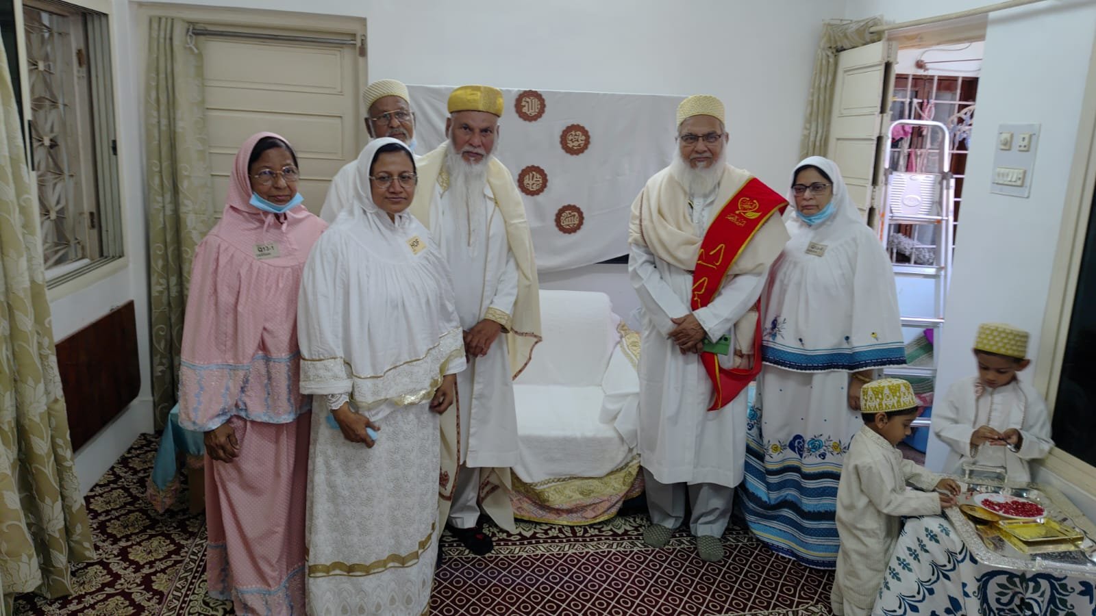 सैयदना मुफद्दल सैफुद्दीन साहब के दीदार से फ़ैज़याब हुए बुरहानपुर के कई खुशनसीब खानदान | New India Times