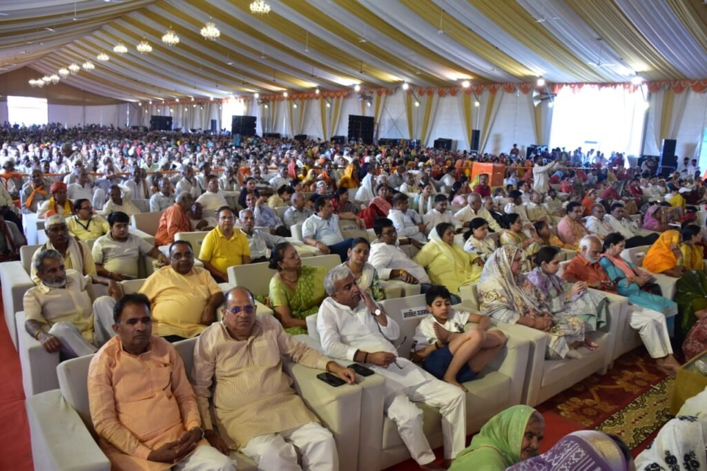 फरह गौ ग्राम में भव्य श्रीराम कथा का श्रद्धापूर्वक विश्राम, उपमुख्यमंत्री ब्रजेश पाठक सहित कई गणमान्य रहे उपस्थित | New India Times