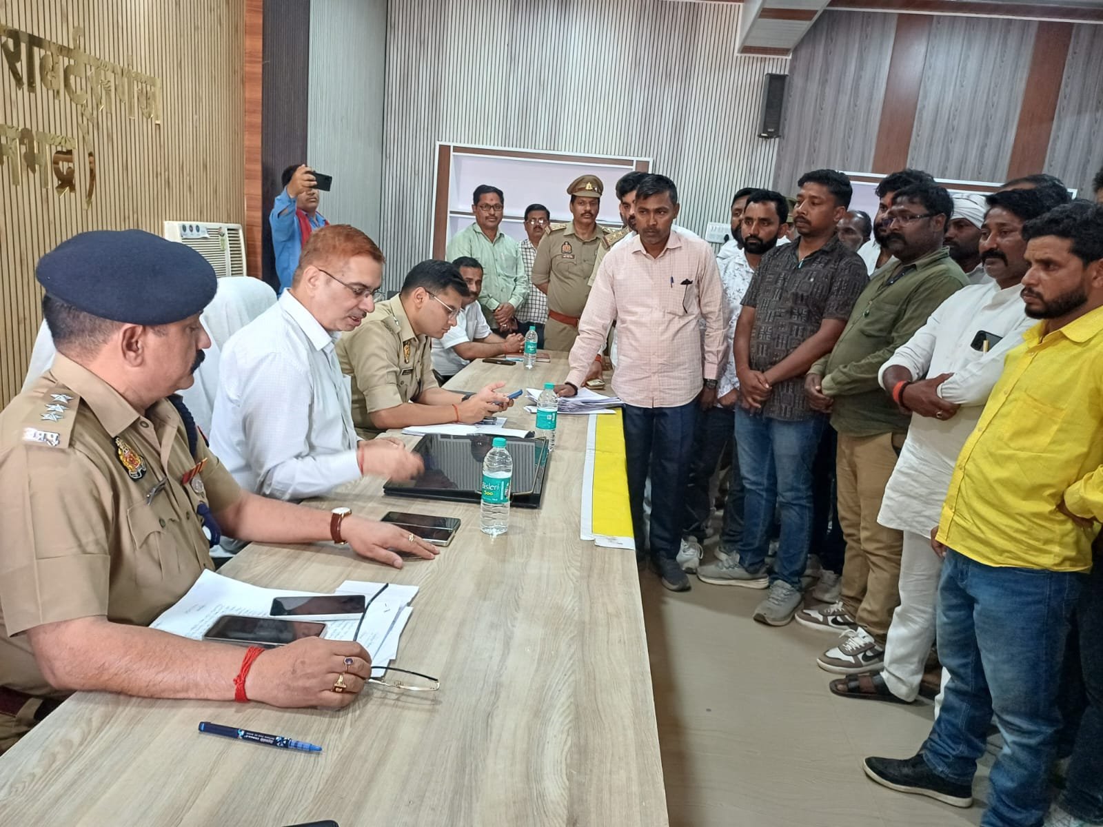 प्रशासन के दुर्व्यवहार से भड़का प्रधान संघ, कार्रवाई की मांग को लेकर सौंपा ज्ञापन | New India Times