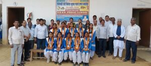 गोरखपुर में छात्राओं का शानदार प्रदर्शन: अन्नू बनी टॉपर, इंटर में सादिया और खुशबू संयुक्त प्रथम